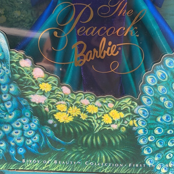 New, Peacock Barbie. Birds of Beauty Collection - Picture 4 of 11